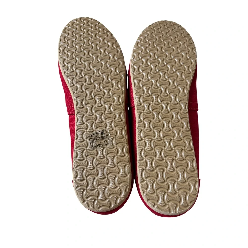 TOMS Womens Alpargata Red Canvas Slip On Loafers Shoes Size 9.5 NWT
